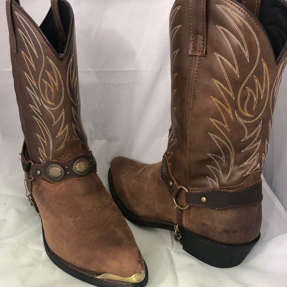 Men’s Boots Laredo A+  condition. Brown. 11 1/2W.